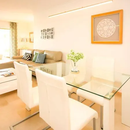 Апартаменты Lovely 2 Bedroom Near Golf Lagos Elviria
