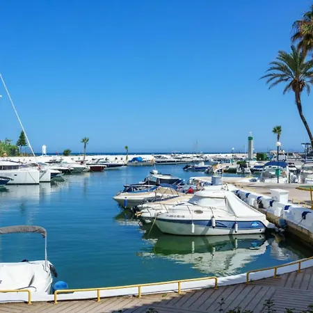 Lovely 2 Bedroom Near Golf Lagos Elviria Марбелья