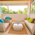 Lovely 2 Bedroom Near Golf Lagos Elviria Lägenhet *