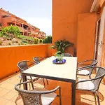 Lovely 2 Bedroom Near Golf Lagos Elviria Lägenhet