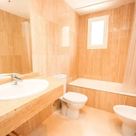 アパート Lovely 2 Bedroom Near Golf Lagos Elviria