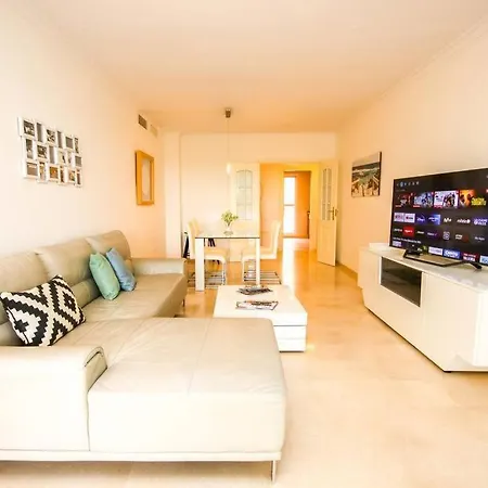 Lovely 2 Bedroom Near Golf Lagos Elviria *