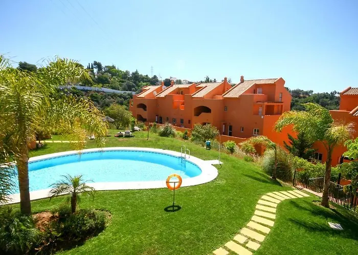 Apartamento Lovely 2 Bedroom Near Golf Lagos Elviria Marbella