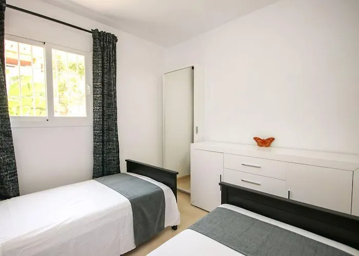 Apartamento Lovely 2 Bedroom Near Golf Lagos Elviria Marbella