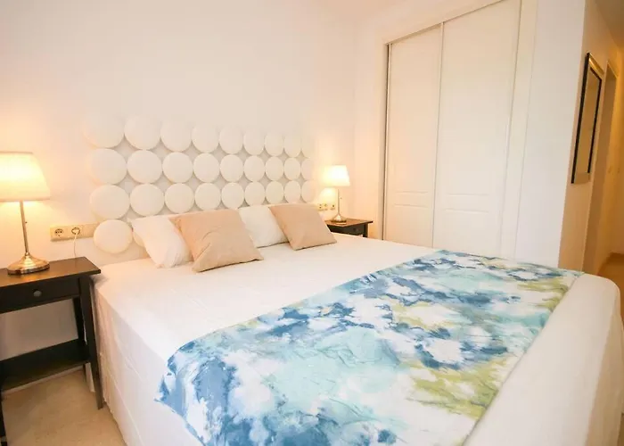 Lovely 2 Bedroom Near Golf Lagos Elviria Apartamento