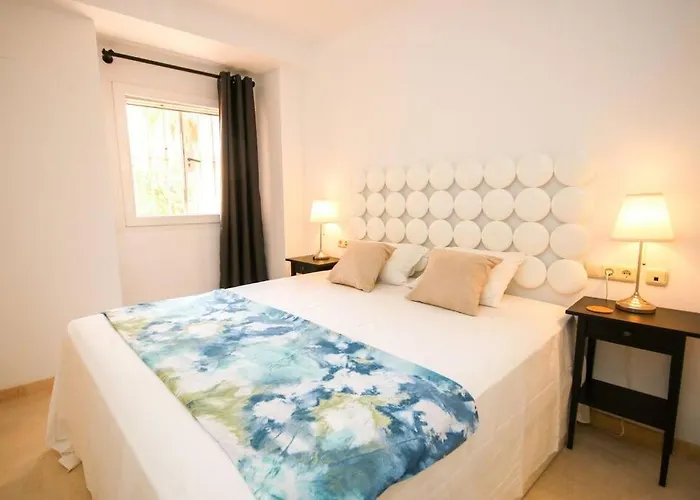 Apartamento Lovely 2 Bedroom Near Golf Lagos Elviria Marbella