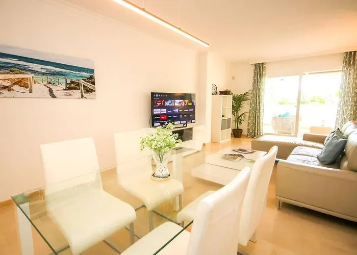 Lovely 2 Bedroom Near Golf Lagos Elviria *