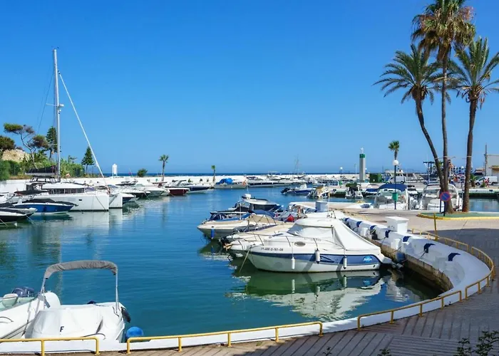 Lovely 2 Bedroom Near Golf Lagos Elviria Marbella