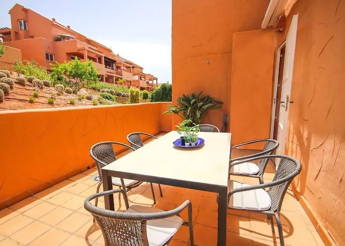 Lovely 2 Bedroom Near Golf Lagos Elviria Apartamento