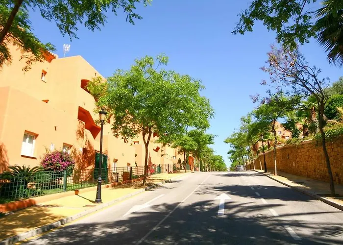 Lovely 2 Bedroom Near Golf Lagos Elviria * 马尔韦利亚
